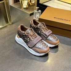 Burberry Low Shoes